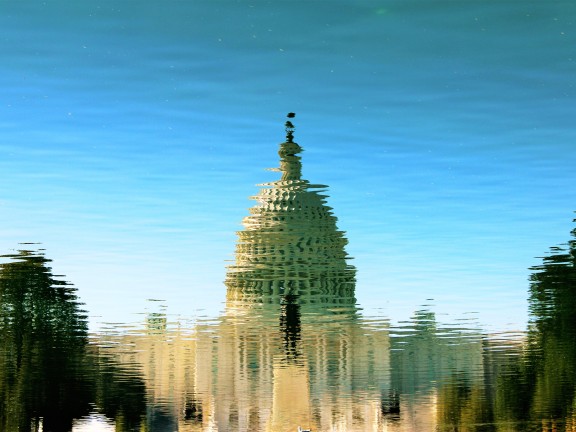 Reflection of Capitol Building, Photo by Kendall Hoopes